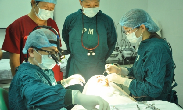 TP.HCM: Bệnh viện Răng Hàm Mặt khám và tư vấn miễn phí cho bệnh nhân